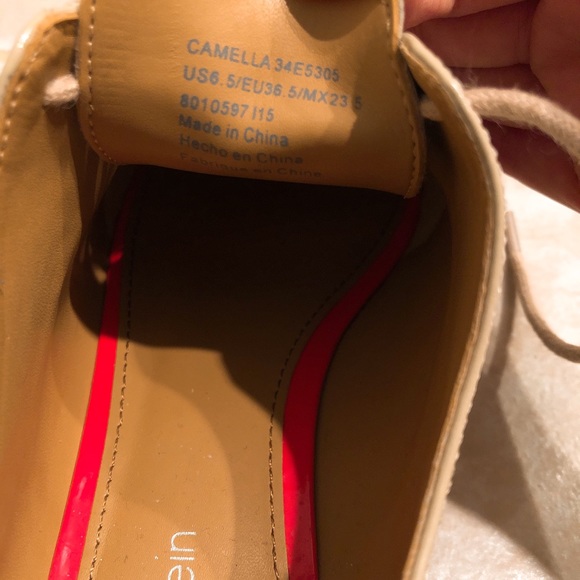 Calvin Klein ‘Camella’ Oxford in beige - Picture 3 of 4